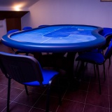 Игровой зал в усадьбе Мироедово Смоленская область фото 06 - стол для покера